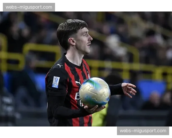 AC米兰后卫托莫里恢复完整合练，有望周末复出