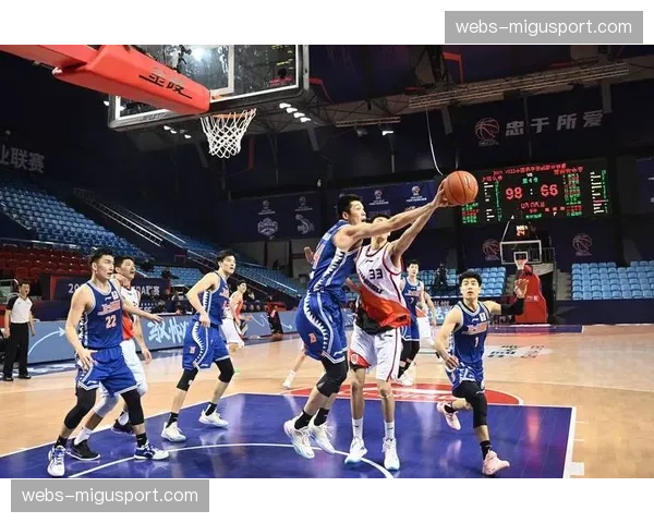 CBA“璀璨之夜”公益活动走进社区，多名球员参与基层篮球推广