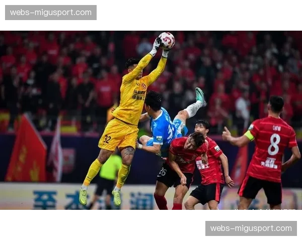 成都蓉城1-0河南队，费利佩制胜球助球队保持不败金身